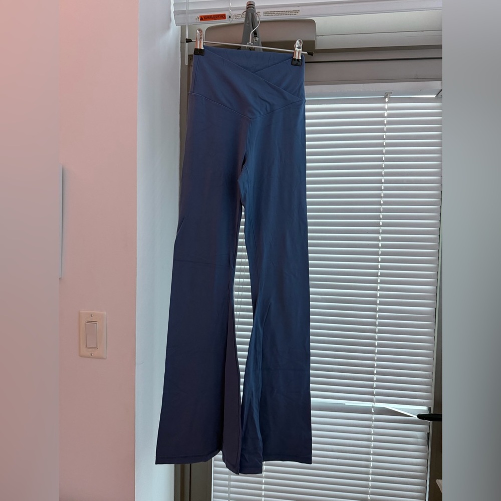 Offline by Aerie Flare Legging - Short